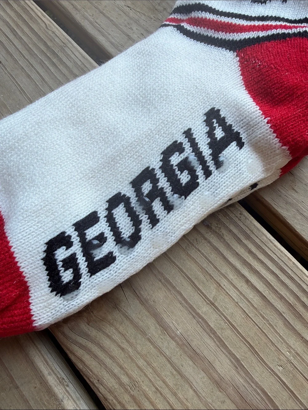 NWT Georgia Bulldogs Socks Size 36-41 Sherpa Lined Cozy Crew Fuzzy Gripper
